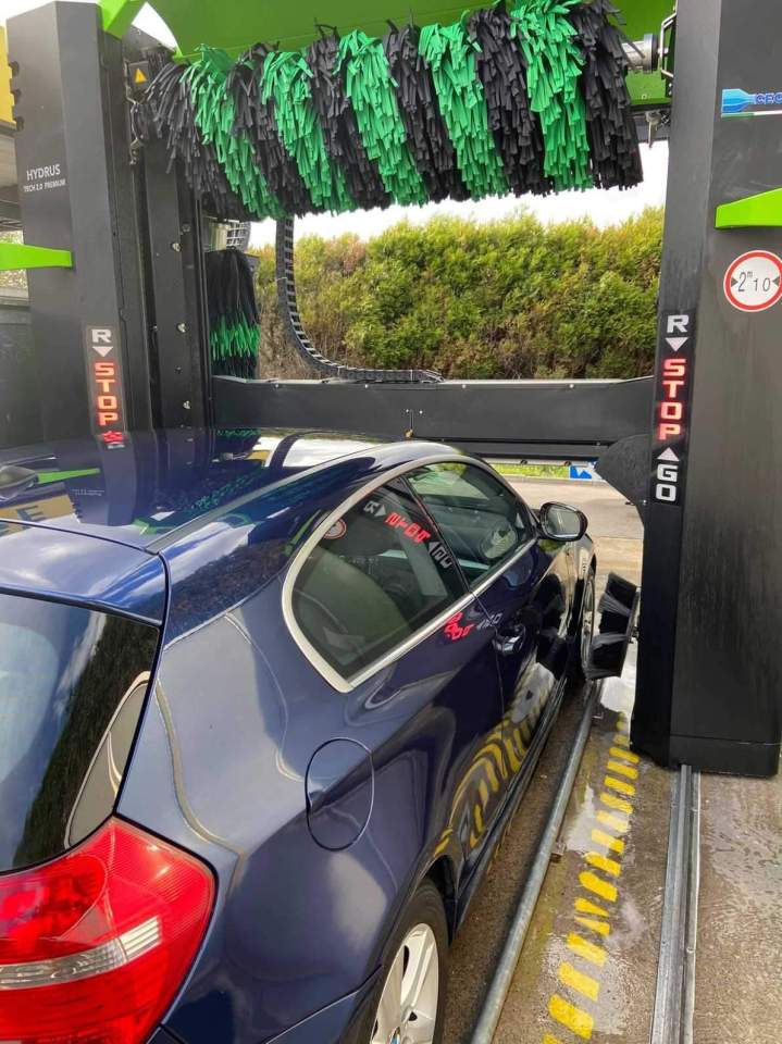 Lavage carrosserie rouleaux Louvroil